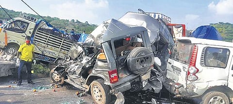 A major road accident in Thoppur led to the death of four people and left seven others injured | Express