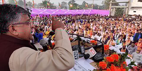 Union IT and Law Minister Ravi Shankar Prasad addressing the farmers in Patna. (Photo | Twitter @rsprasad)