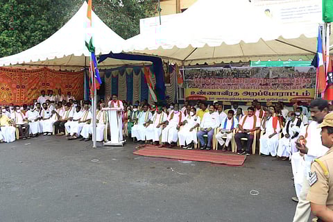 Puducherry CM Narayanasamy participates in a fast to show supoport to farmers protestign at Delhi borders. (Photo | Debjani Dutta, EPS)