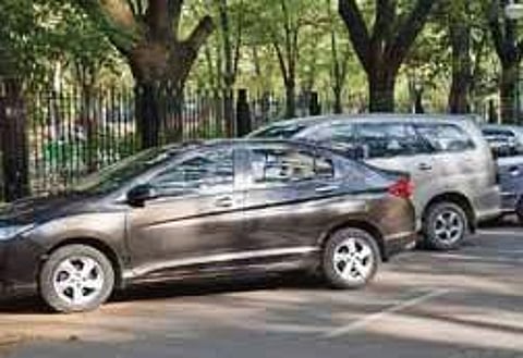 Under the new procedure, authorised automobile dealers will submit permanent registration applications online on behalf of vehicle buyers.