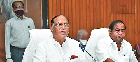 Legislative Council Chairman Gutta Sukender Reddy addressing the media at Assembly Committee Hall in Hyderabad on Saturday.