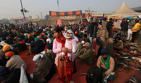 Family members of farmers arrive to join their protest at Singhu border against the new farm laws in New Delhi on Sunday. (Photo | Shekhar Yadav/EPS)