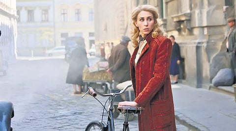 A Call To Spy follows the untold true story of three WWII heroines. It stars Sarah, Radhika Apte and Stana Katic.