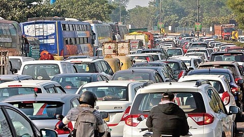 Traffic at DND Flyway.