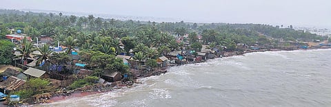 Ahead of the landfall cyclone Burevi is expected to make today, heavy wind and rough waves lashing the Rameswaram coast on Wednesday | ponmalar