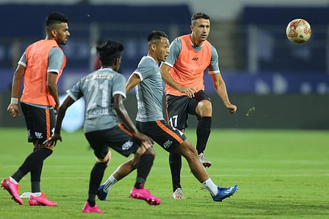 FC Goa players train ahead of their fixture against Kerala Blasters in match 19 of the ISL at the Fatorda Stadium on Sunday (Photo | ISL)