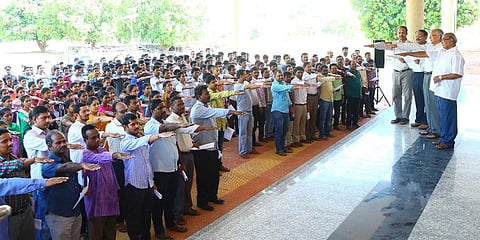 Students and staff of Rajiv Gandhi University of Knowledge Technologies (RGUKT) at Nuzvid in Krishna district. (File Photo | EPS)