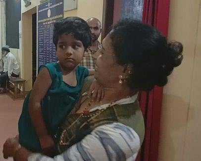 The girl with her mother. (Photo| EPS)