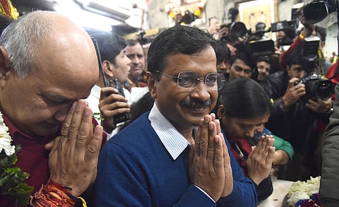 Delhi CM Arvind Kejriwal accompanied by wife Sunita, Dy CM Manish Sisodia and other party leaders. (Photo| Parveen Negi, EPS)