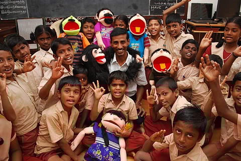 Anthony, who is a mimicry artist and a ventriloquist -- a person who can talk in more than 10 voices -- by passion, gives school curriculum a script, storyline based on the subjects and plays it in front of the students by giving different voices to each