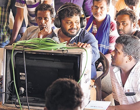 Saravanan SSB with director Sargunam