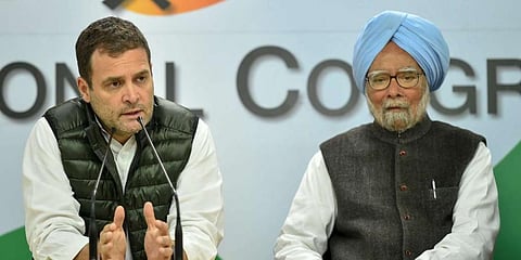 Former PM Manmohan Singh with Congress MP Rahul Gandhi (Photo | PTI)