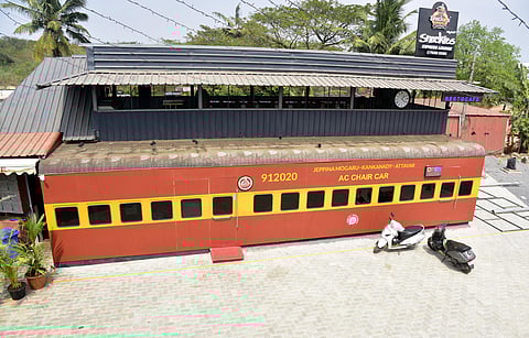Rail-coach themed restaurant 'Snackies Resto Cafe' at Jeppinamogaru in Mangaluru. (Photo | Rajesh Shetty Ballalbagh, EPS)