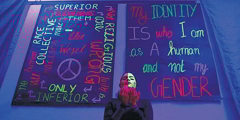 Mini hands, major art