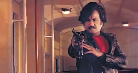 Naan Sigappu Manithan: Professor by day, protector at night