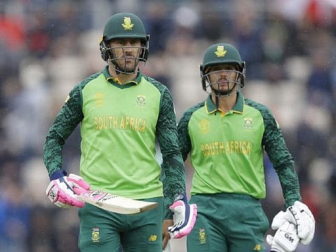 South Africa captain Quinton de Kock (R) with Faf du Plessis. (File Photo | AP)