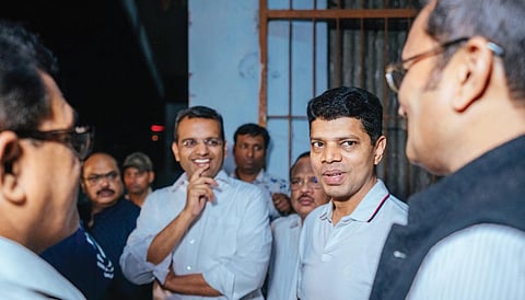 5T Secretary VK Pandian interacting with officials in Cuttack (Photo | EPS)