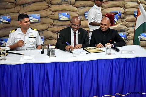 600 tonnes of Rice handed over to Govt of Madagascar. (Photo| Twitter)