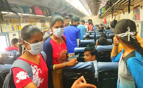 Passengers inside Bangalore Janma Shatabdi Express at Hubballi railway station. (D Hemanth, EPS)