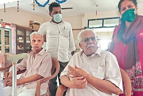 C Thyagarajan with other inmates and staff of the Government Care Home for the elderly at Pulayanarkotta in Thiruvananthapuram | Express