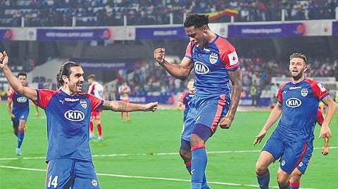 Deshorn Brown’s (c) strike proved to be the difference. (PHOTO | SHRIRAM BN, EPS)