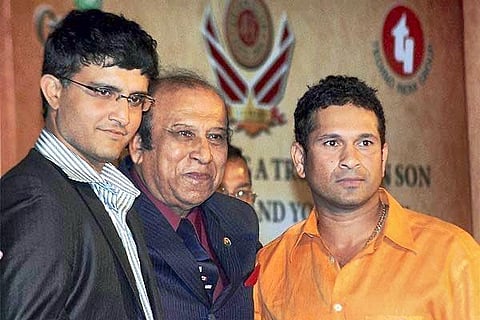 Sachin Tendulkar with PK Banerjee.