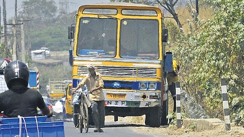 The issue is prevalent along the Vanagaram-Ambattur Bypass Road D Sampathkumar