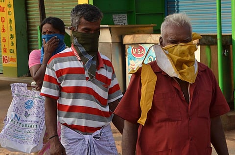 No mask, no entry in Tuticorin vegetable market. (Photo| EPS/ V Karthikalagu)
