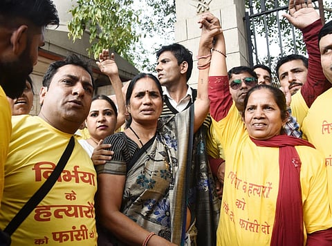 Nirbhaya mother Asha devi addresses the media outside the patiyala house court in New Delhi on Thursday. (Photo | Parveen Negi, EPS)