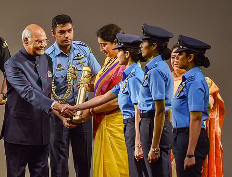 IAF women fighter pilots Avani Chaturvedi, Bhawanna Kanth and Mohana Singh receive 'Nari Shakti Puraskar 2019' on International Women's Day from President Ram Nath Kovind at Rashtrapati Bhawan on Sunday. (Photo | PTI)