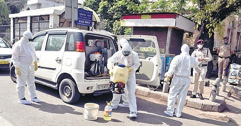 Cops carry out raids to nab Tablighi head