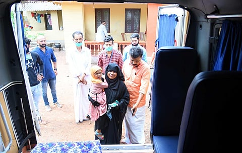 Fathimath Shahala and her mother Ayishath Mistra boarding the ambulance at her house to leave for Chennai, at Dharmathadka in Puthige panchayat in Kasaragod.