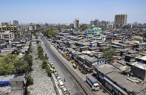 A view of deserted roads near Dharavi during a nationwide lockdown in the wake of coronavirus pandemic in Mumbai (Photo | PTI)