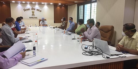 Inter-ministerial central team in Gujarat holds meeting with officials of Ahmedabad regarding coronavirus situation. (Photo| Twitter)