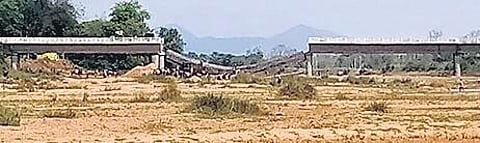 Portion of the bridge that collapsed on Wednesday I Express