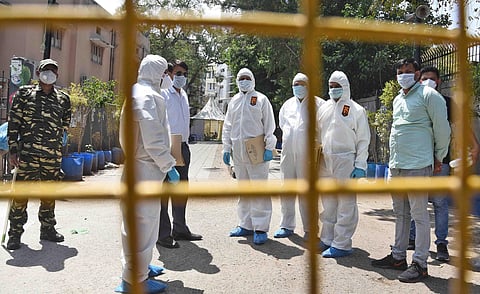Forensic and crime branch officials arrive at Nizamuddin Markaz to conduct investigation in New Delhi. (Photo | Parveen Negi, EPS)