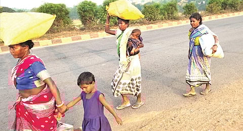 Migrant workers walking to their native places (File Photo | EPS)