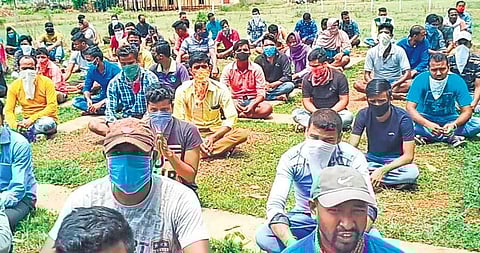 The Odia migrant workers stranded in Karnataka | Express