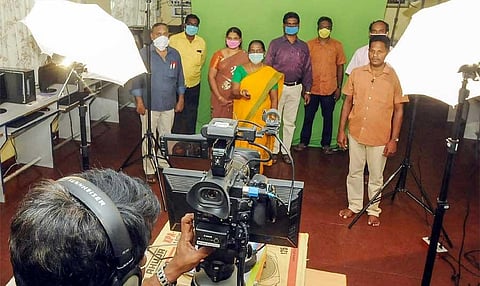 Kalvi TV begins shoot for NEET, JEE lessons