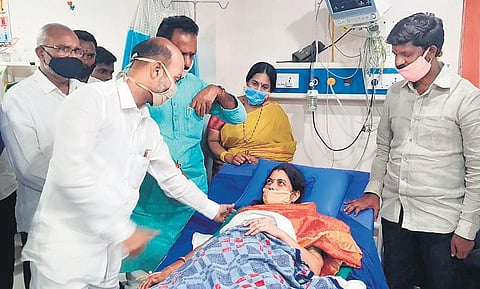 BJP State president Bandi Sanjay Kumar meets Yacharam MPP Koppu Sukanya at a private hospital in Hyderabad on Thursday