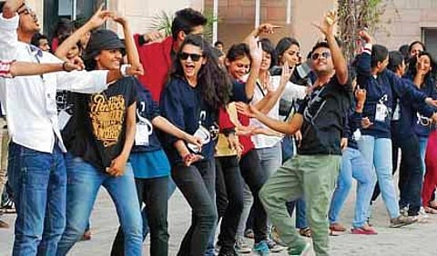 Students can apply to private varsities in Telangana this year itself