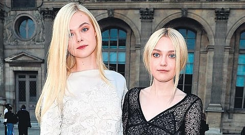 Dakota Fanning and Elle Fanning