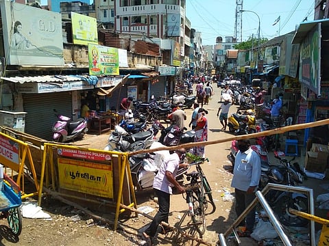 Scene at Sowcarpet as the state government eases lockdown in Chennai. (Photo | EPS/Debadatta Mallick)