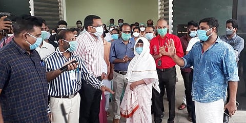 Kerala octogenarian returns home after full recovery from COVID-19