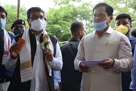 Petroleum Minister Dharmendra Pradhan and Assam CM Sarbananda Sonowal. (Photo| EPS)