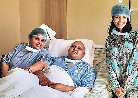 Mumbai resident Amit Shenoy, admitted at Apollo Hospitals in Navi Mumbai, his wife Gopi and ImpactGuru co-founder Khushboo Jain. ImpactGuru.com helped raise Rs 45 lakh in 7 days through crowdfunding.