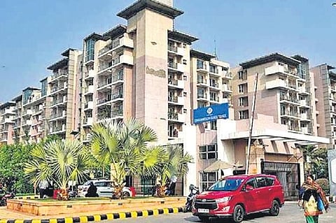 A total of 1,186 flats were built and the DDA got 711 flats.