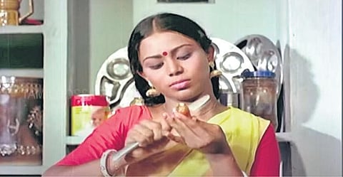 A still from Thillu Mullu