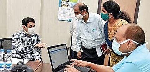 Chief Secretary Somesh Kumar lauches e-Office system in Hyderabad