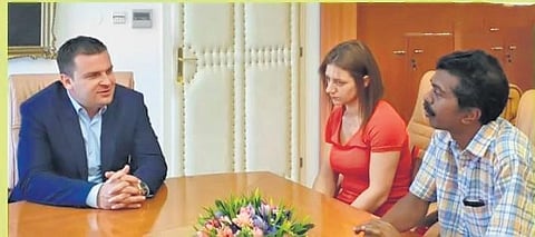 Biju Raveendran interacting with Bjelovar Mayor Dario Hrebak. Helana Roobilu, the woman rescued by Biju, is also seen | Express